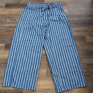 American Eagle wide leg stripped pants.